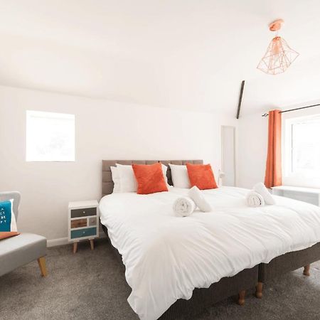 Mill View Villa นอร์ธลีช ภายนอก รูปภาพ